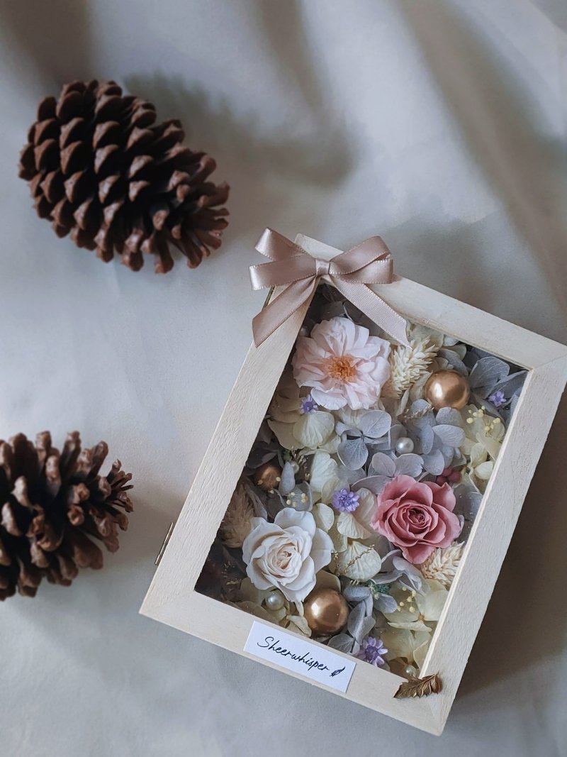 (现货)Sheer Whisper 絮语藏花_木质永生花盒-莫兰迪粉 - 干燥花/捧花 - 植物．花 粉红色