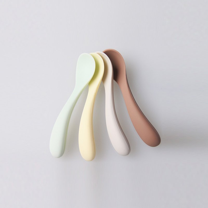 Besovida I 安全硅胶汤匙 (四入组) - 餐刀/叉/匙组合 - 硅胶 多色