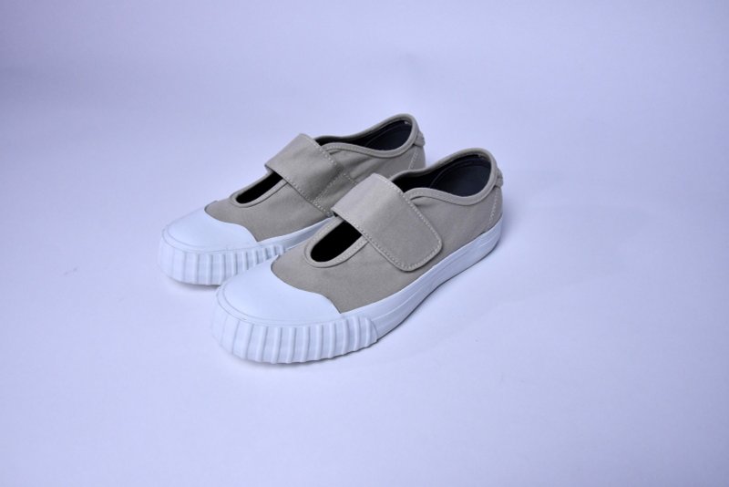 vita卡其/休闲鞋/极简/出游/设计款/帆布鞋尺寸偏大请小半号下单 - 女款休闲鞋 - 棉．麻 卡其色