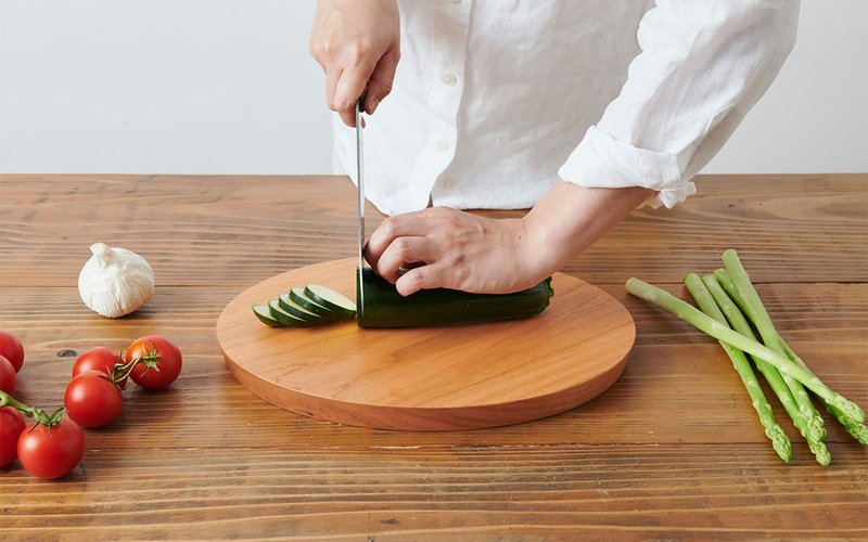 Cherry cutting board oval - 托盘/砧板 - 木头 咖啡色