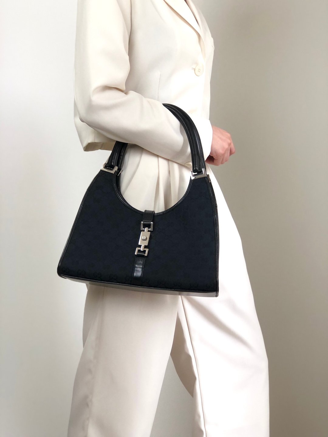 【日本直送 名牌中古包】GUCCI 古驰 Jackie 系列 托特包 黑色 帆布 vintage 中古 复古 xn56m - 手提包/手提袋 - 棉 黑色