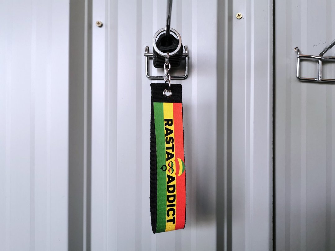 Rasta Addict reggae style Keychain Keyring Rasta tag 6 inches - 钥匙链/钥匙包 - 其他材质 多色