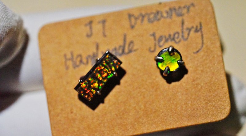 纯手工制作AB款斑彩石纯银耳钉 - 耳环/耳夹 - 宝石 多色