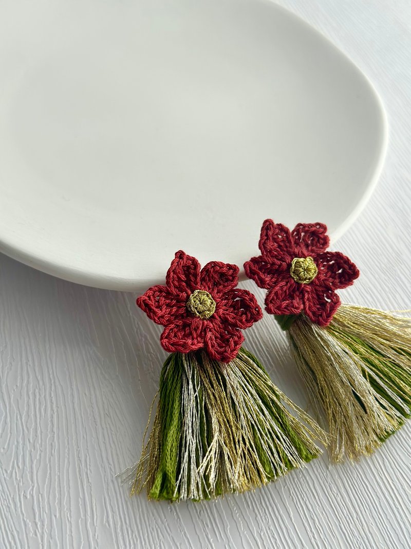 【Christmas Collection】圣诞红花拼可拆式流苏耳环 - 耳环/耳夹 - 绣线 