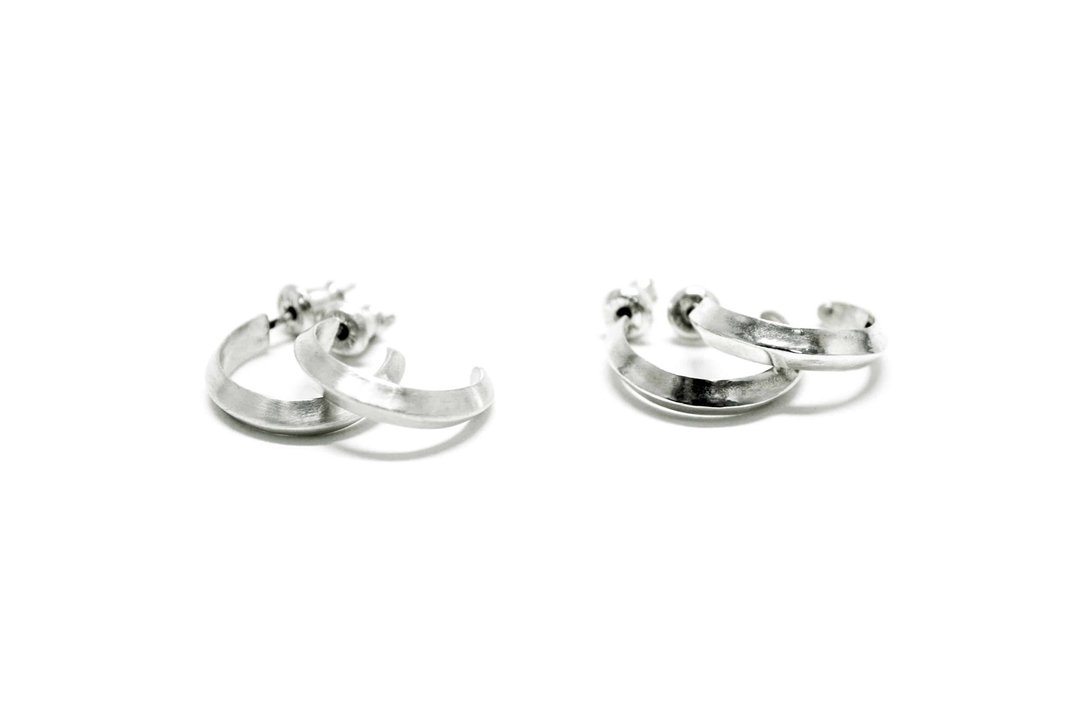Sharp earring 尖角纯银耳环(Large) - 耳环/耳夹 - 其他金属 银色