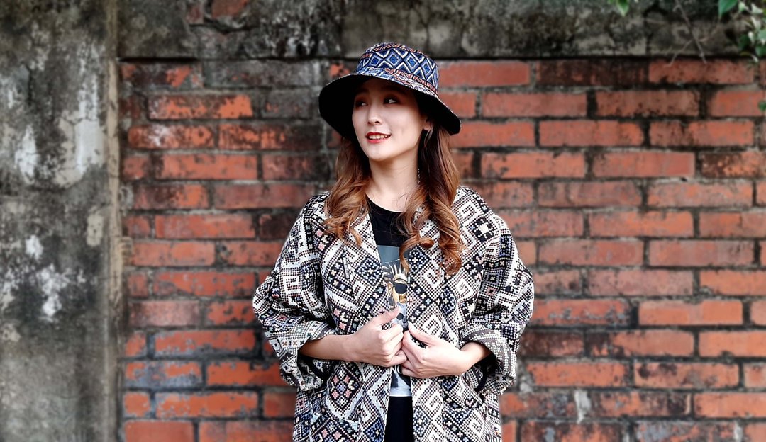 AMINS SHINY WORLD Handmade华丽彩色菱形图腾 KIMONO - 女装休闲/机能外套 - 棉 