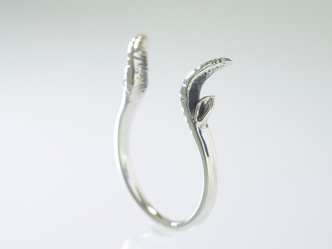 【inGod jewels】Morph The GOAT 纯银山羊裸戒指 - 戒指 - 其他金属 银色