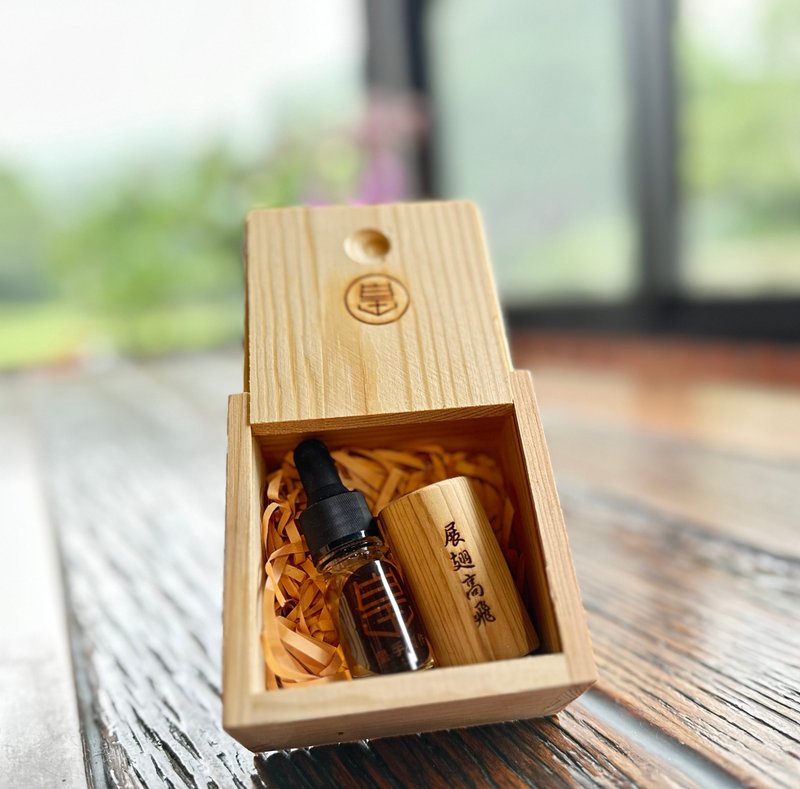 毕业扩香礼盒组 展翅高飞 鹏程万里 - 香薰/精油/线香 - 木头 透明