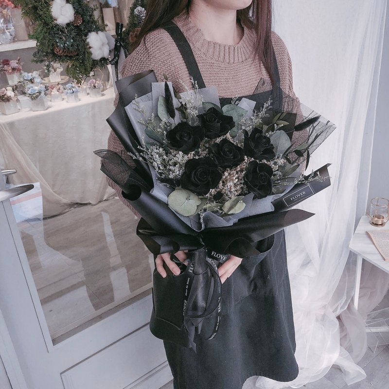 黑玫瑰永生花束(6朵) - 摆饰 - 植物．花 