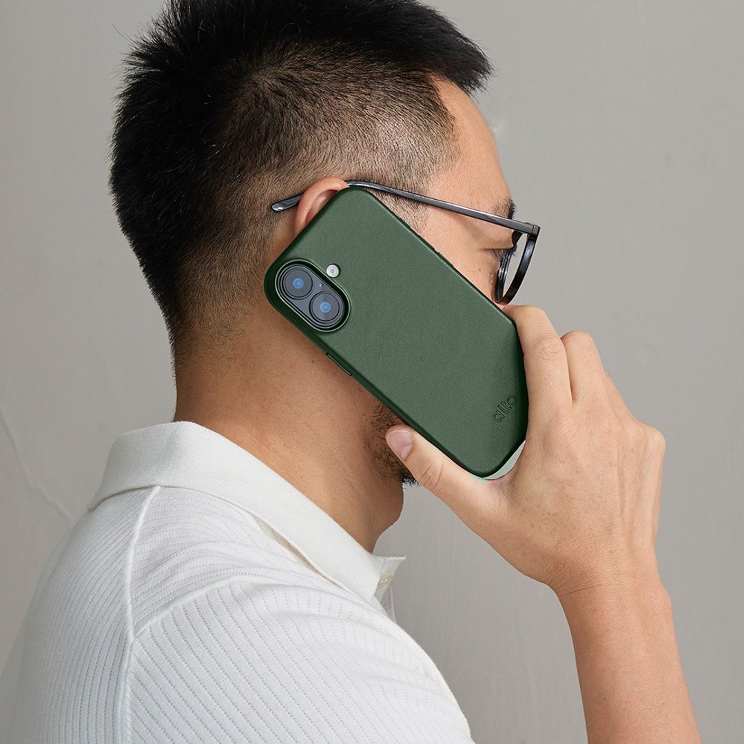 磁吸防摔皮革手机壳 iPhone 17 系列 - 森林绿 - 手机壳/手机套 - 真皮 咖啡色