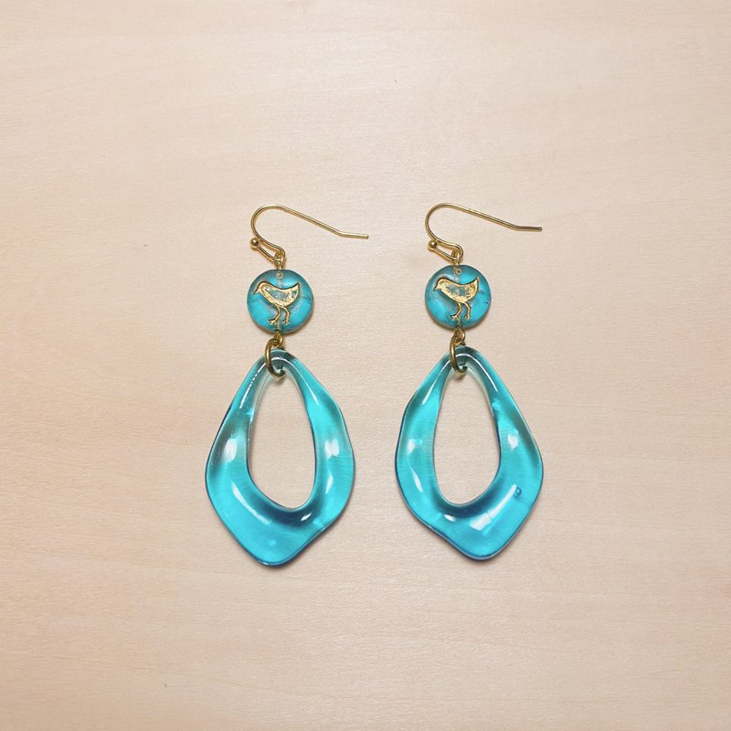 复古水蓝不规则水波小鸟琉璃耳环 - 耳环/耳夹 - 树脂 蓝色