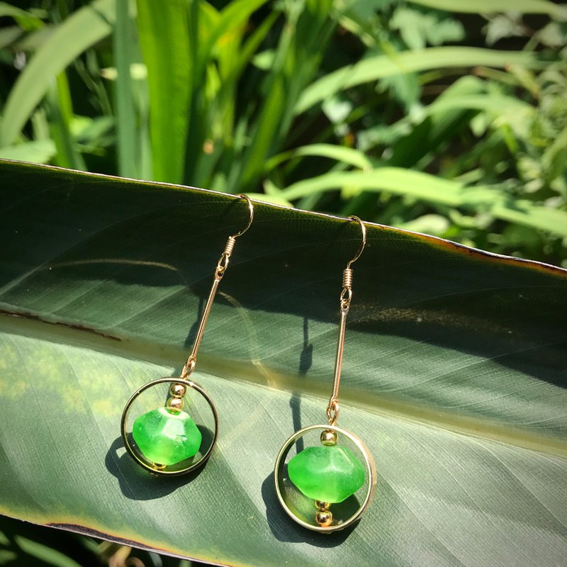 【SISIRE|精灵城堡】南非老琉璃耳环 贸易珠耳环 民族风耳环 - 耳环/耳夹 - 琉璃 