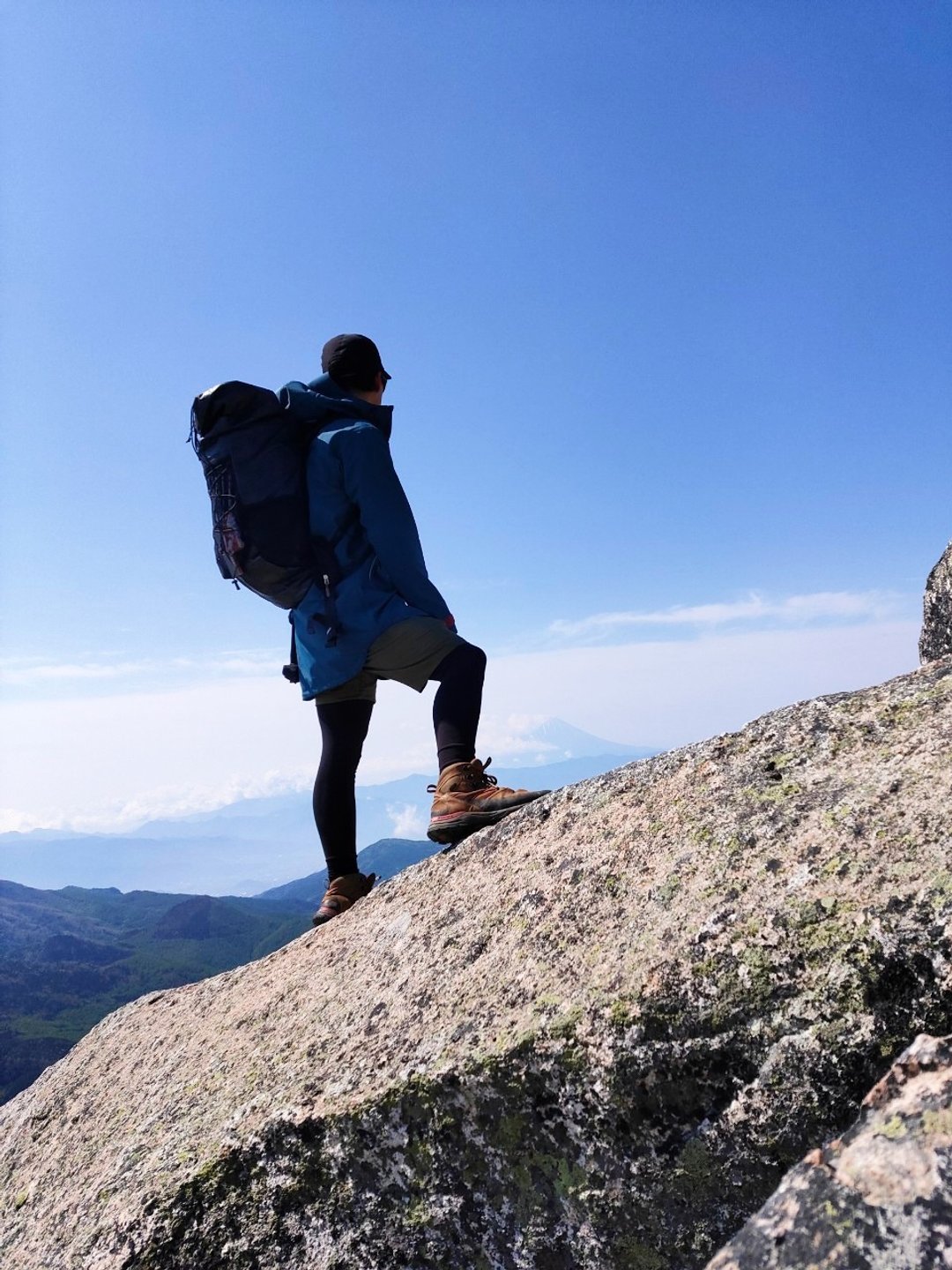 深夜色系: (新版型) 6dots Tyvek 登山包 40L 55L背包 露营 登山 - 后背包/双肩包 - 防水材质 蓝色
