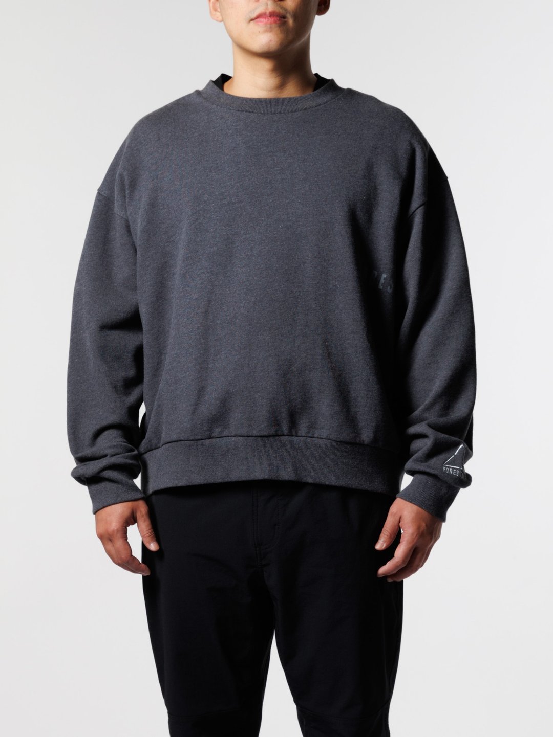 FRSTB  Holiday Collection Sweater_圆领卫衣 - 中性连帽卫衣/T 恤 - 棉 灰色