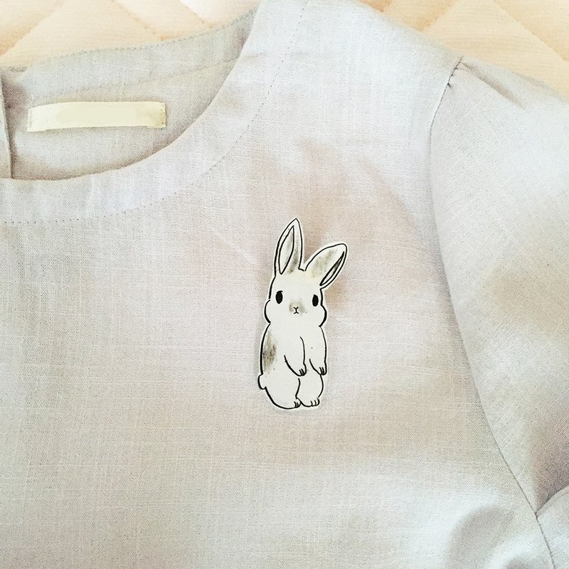 Prabang brooch of black-and-white rabbit - 发饰 - 塑料 白色