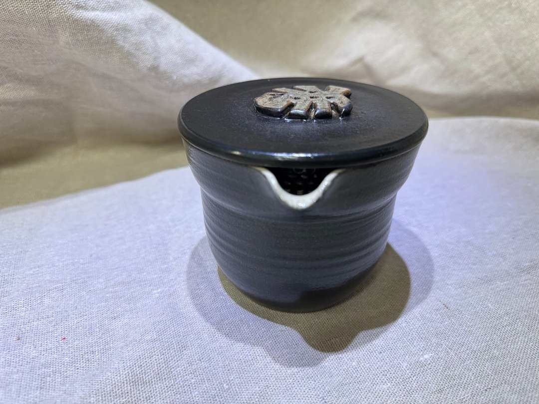 黑釉龟背芋盖碗 - 茶具/茶杯 - 陶 