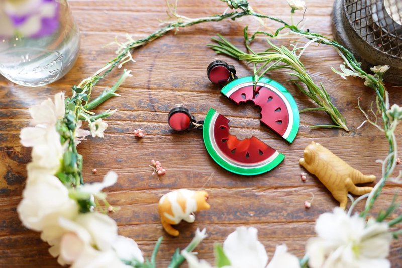 西瓜耳环 - 耳环/耳夹 - 压克力 红色