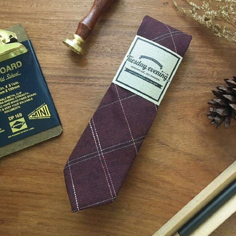 Neck tie Maroon Red White Grid - 领带/领带夹 - 棉．麻 红色