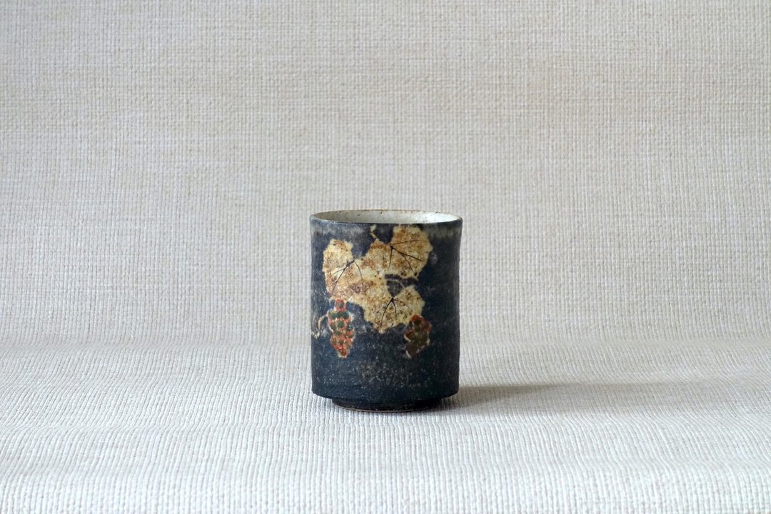 四边茶杯，葡萄 c - 茶具/茶杯 - 陶 黑色