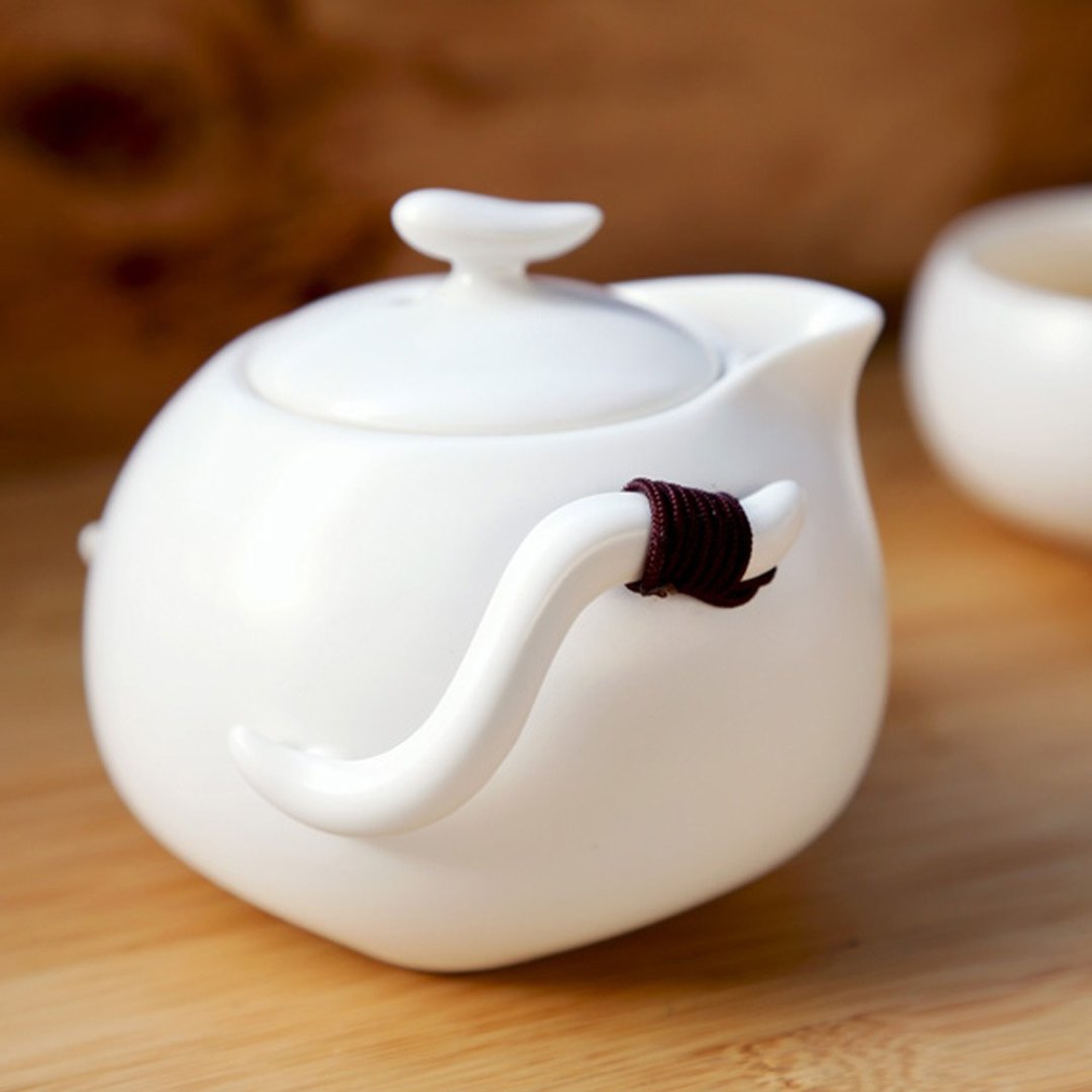 定窑巧云茶壶(180ml) - 茶具/茶杯 - 陶 白色
