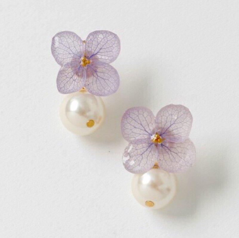 *Amethyst*Hydrangea pierce and pearl catch - 耳环/耳夹 - 植物．花 紫色