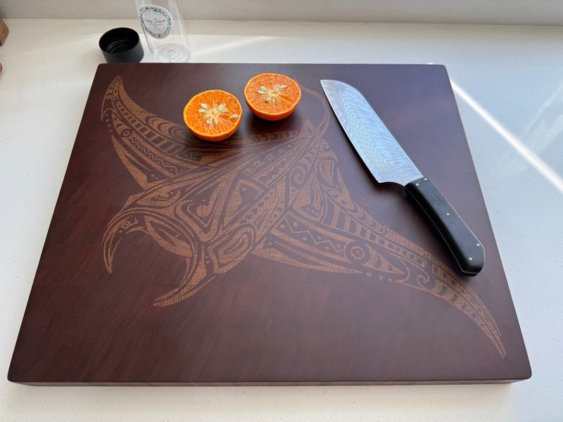 高级实木端木砧板 鬼蝠魟图案木质镶嵌设计 - 托盘/砧板 - 木头 咖啡色