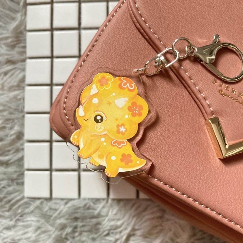 \ 限时优惠 / 可爱三角龙钥匙圈 | TRICERATOPS KEYCHAIN 50x50mm - 钥匙链/钥匙包 - 压克力 橘色