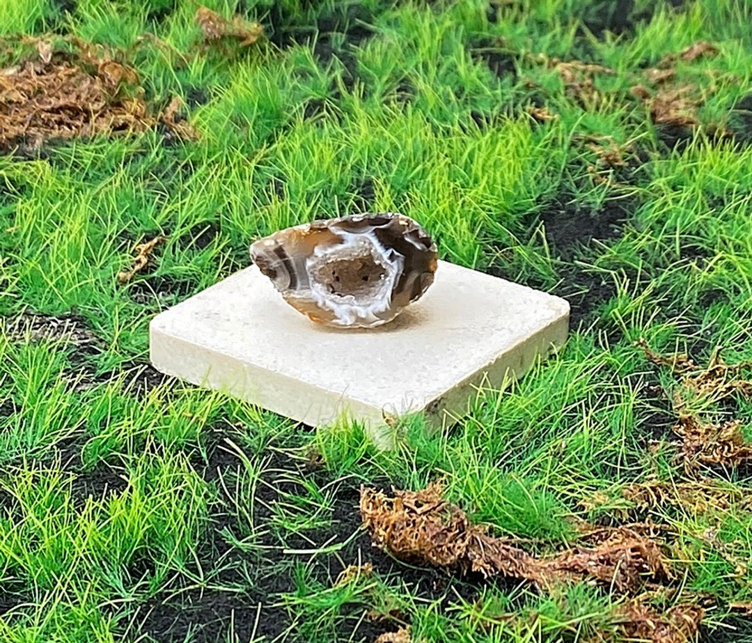能量摆饰-玛瑙可爱小晶洞聚宝盆 招财 疗愈 开运 原矿 快速出货 - 摆饰 - 水晶 多色