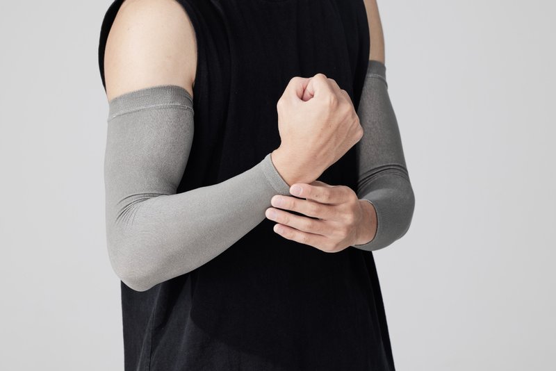 菱壳炭凉感袖套 - 手套 - 环保材料 灰色