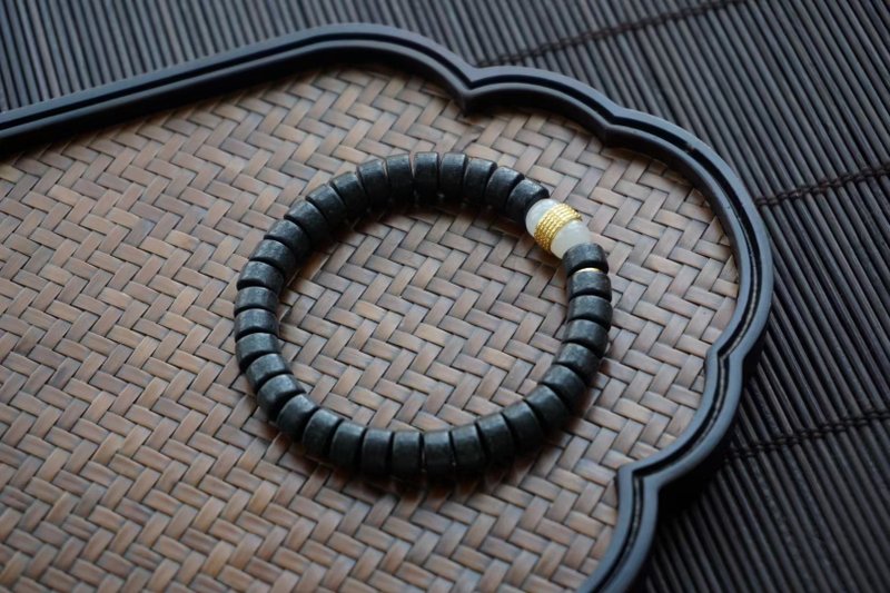 天然息肌丸合香珠直切手链合香珠搭配925银镶和田玉五条经文美容 - 手链/手环 - 水晶 