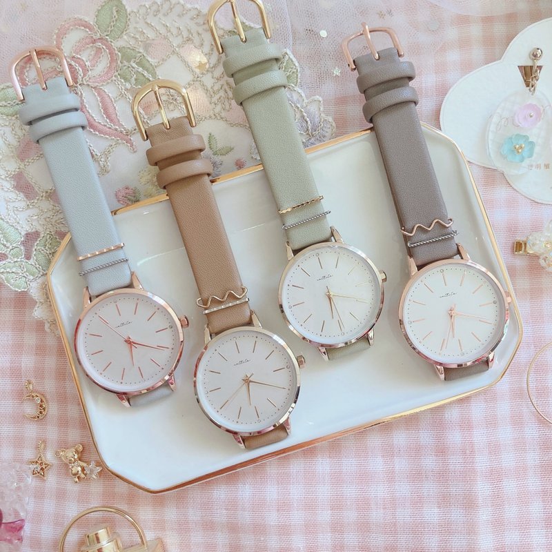 复古 Simple watch with charm 简约手表 考试手表 - 女表 - 其他材质 卡其色