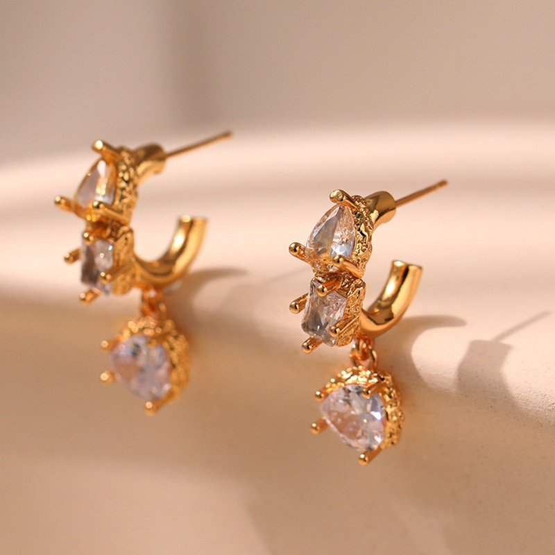 s925银针防过敏不规则的C型个性耳环镀18K真金锆石吊坠 - 耳环/耳夹 - 银 