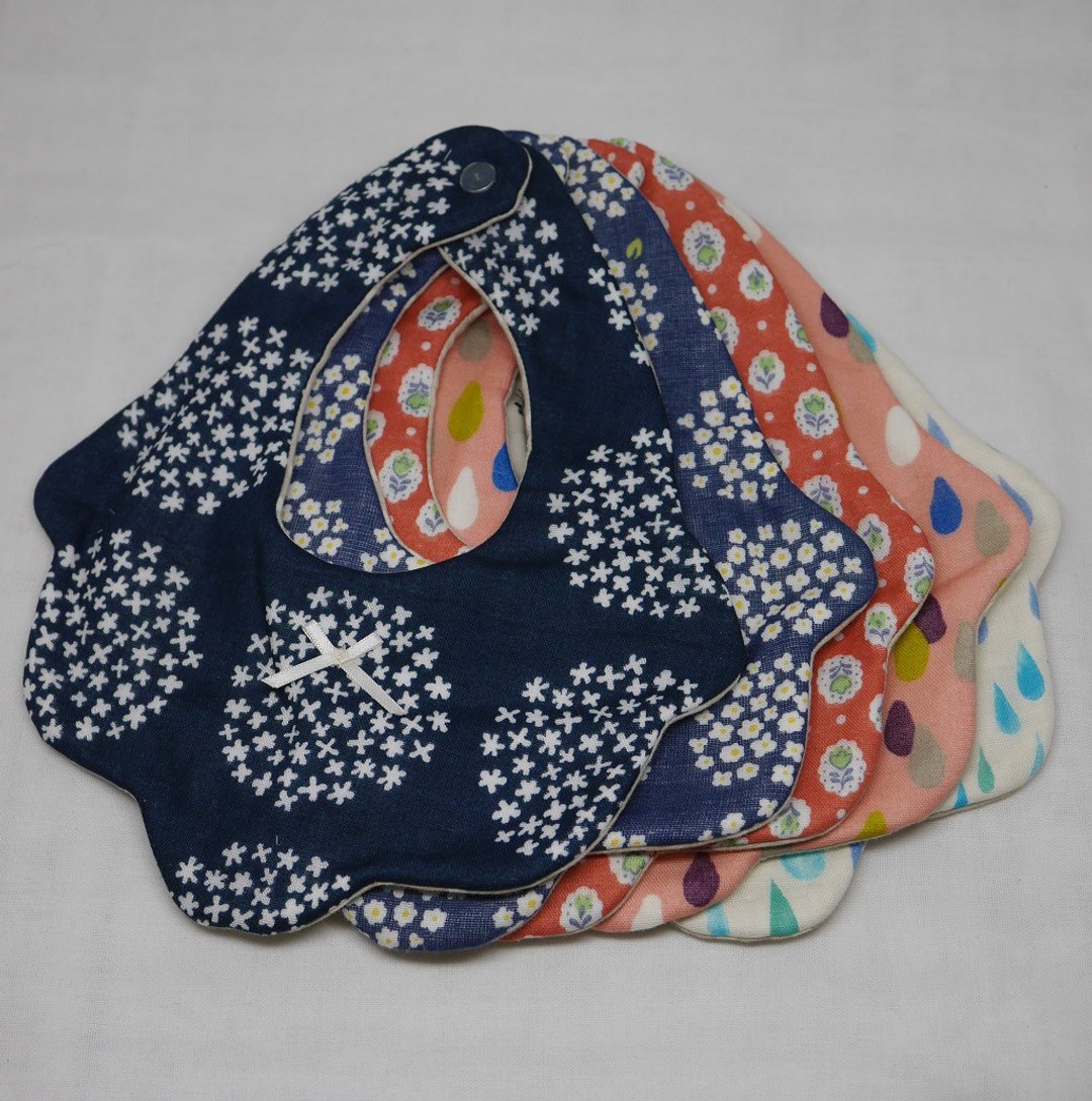 Lucky bag // 5 flower bibs in 1 unit - 围嘴/口水巾 - 棉 多色