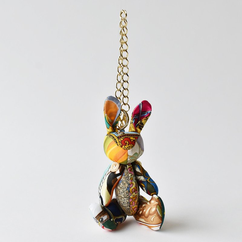 RABBIT CHARM / 兔兔吊饰 - 钥匙链/钥匙包 - 其他材质 