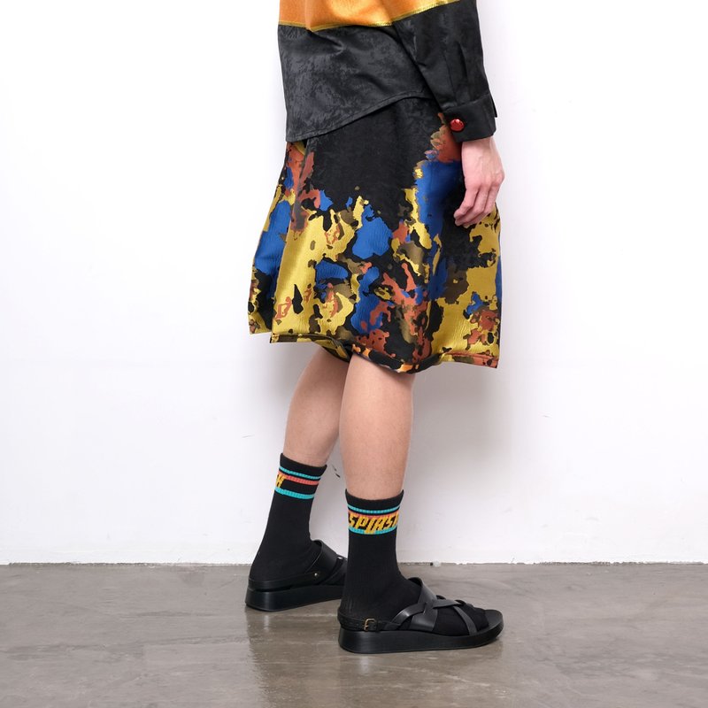 TIMBEE LO 黑色银河花纹橡筋裤头尖角短裤 香港设计师品牌 可订制 - 中性裤装 - 尼龙 多色