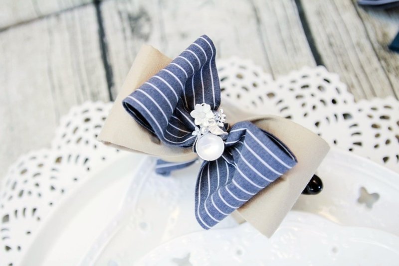 条纹典雅蝴蝶结香蕉夹 - 发饰 - 棉．麻 卡其色