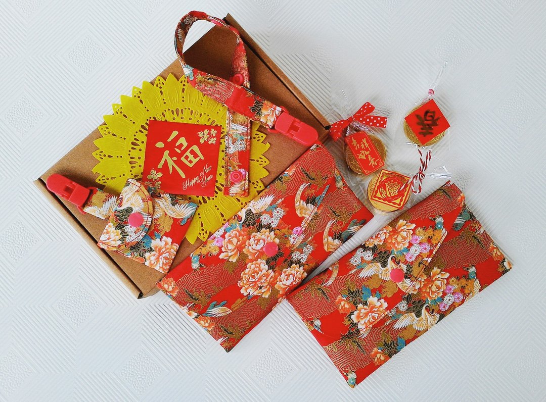 松鹤延年●红贺 亲子平安符奶嘴链红包袋组/钱母红包袋/存折包(限量一组包邮) - 红包/春联 - 棉 红色