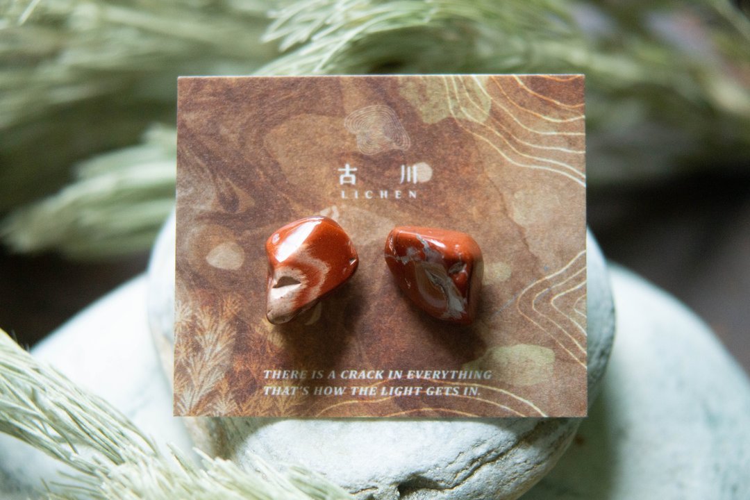 CRACK | 矿物系耳环 |  EARRINGS - 耳环/耳夹 - 玉石 红色