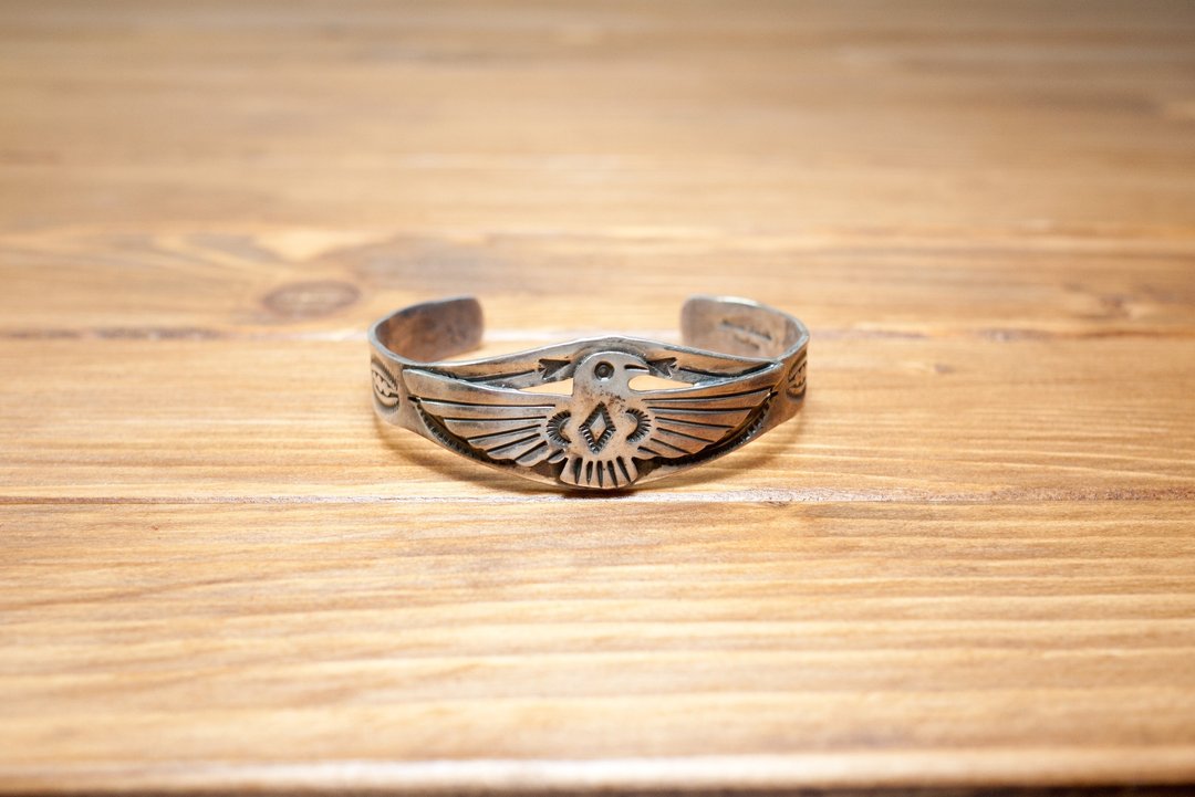 INDIAN NAVAJO 手工冲压925银手环，嘻皮，哈雷，重机，美式，印地安，雷鸟 - 手链/手环 - 其他金属 银色