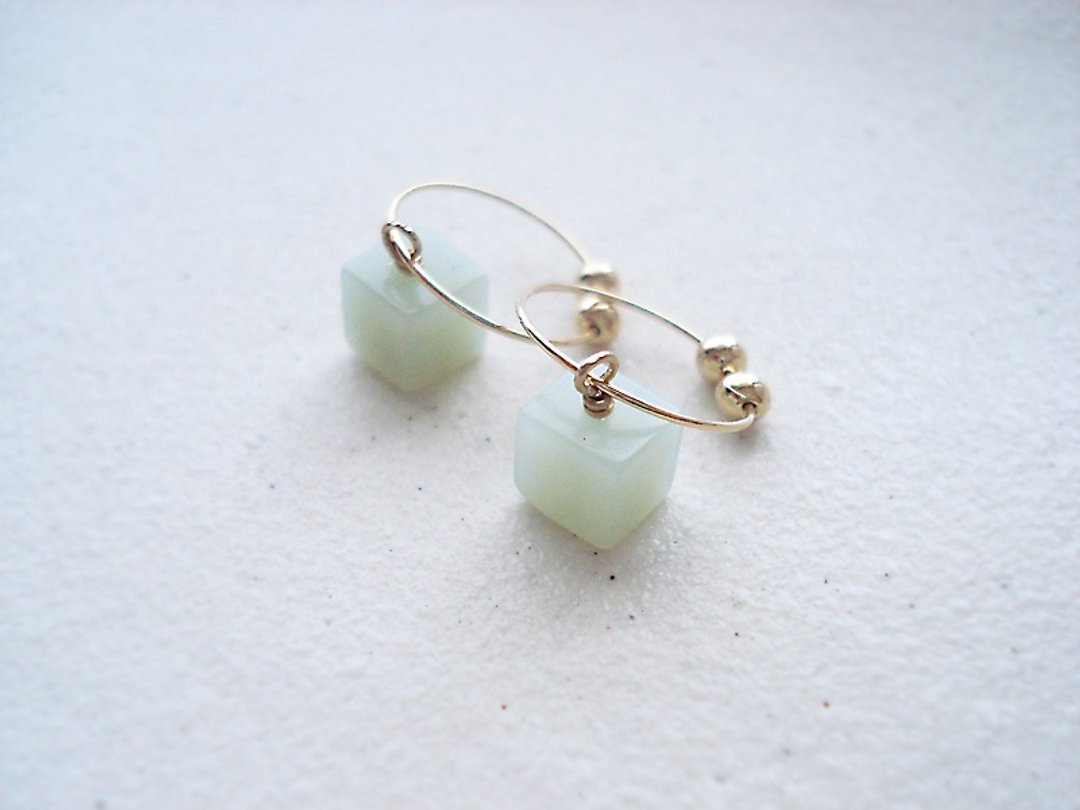 Serpentine, hoop earrings 夾式耳環 - 耳环/耳夹 - 石头 绿色
