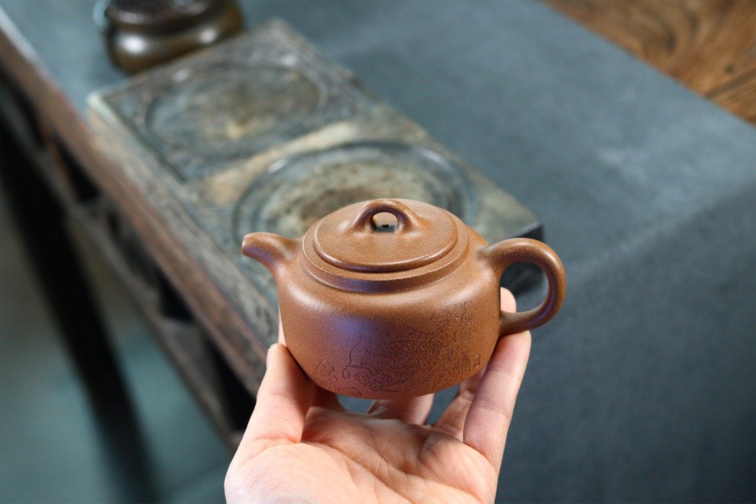 唐井栏 精小品  老段泥 150ml 9孔  此壶体态端庄 紫砂壶 陶壶 - 茶具/茶杯 - 陶 