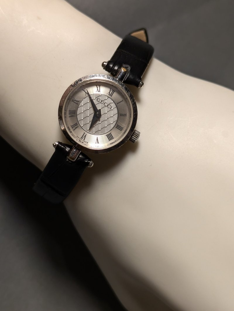 GUCCI vintage quartz watch 古董石英表 - 女表 - 其他金属 银色