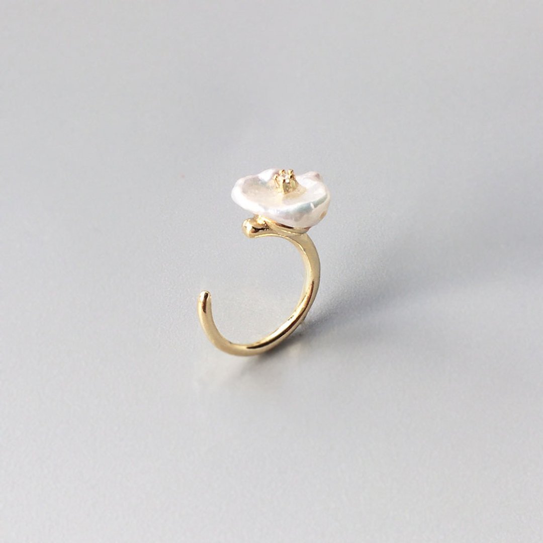 1 grain poppy pearl ear cuff - 耳环/耳夹 - 宝石 粉红色