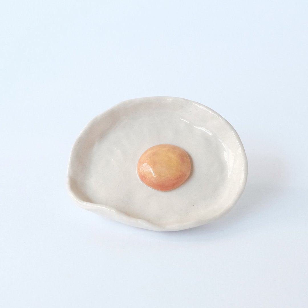 Always stand on the side of the egg / 小碟子 - 浅碟/小碟子 - 陶 白色