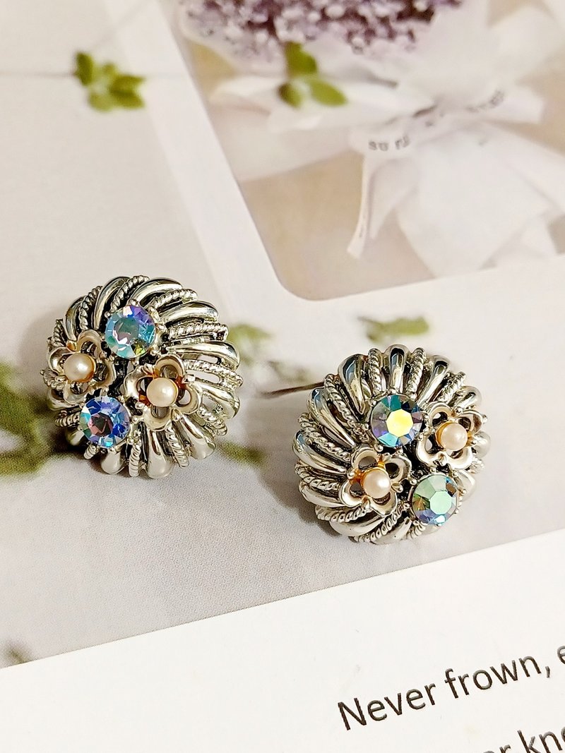 vintage jewelry   CORO 古典极光莱茵涡旋 夹式耳环 - 耳环/耳夹 - 其他金属 
