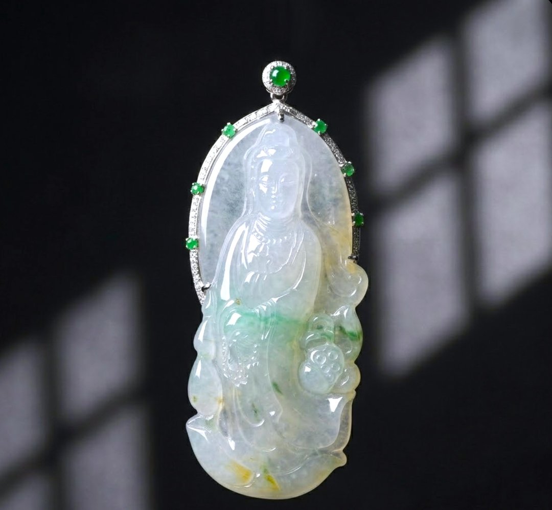 冰种三彩念珠观音菩萨项链 18K 金钻石 | 天然缅甸玉 A 货翡翠 | 送礼 - 项链 - 玉石 多色