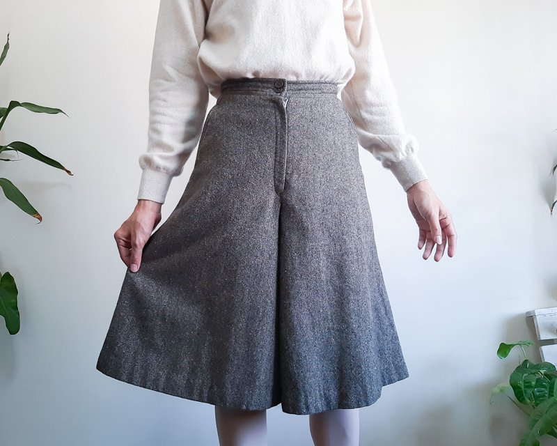 复古棕色羊毛阔腿裤 60、70年代风格 腰围24.5英寸 XS码 - 女装短裤 - 羊毛 咖啡色