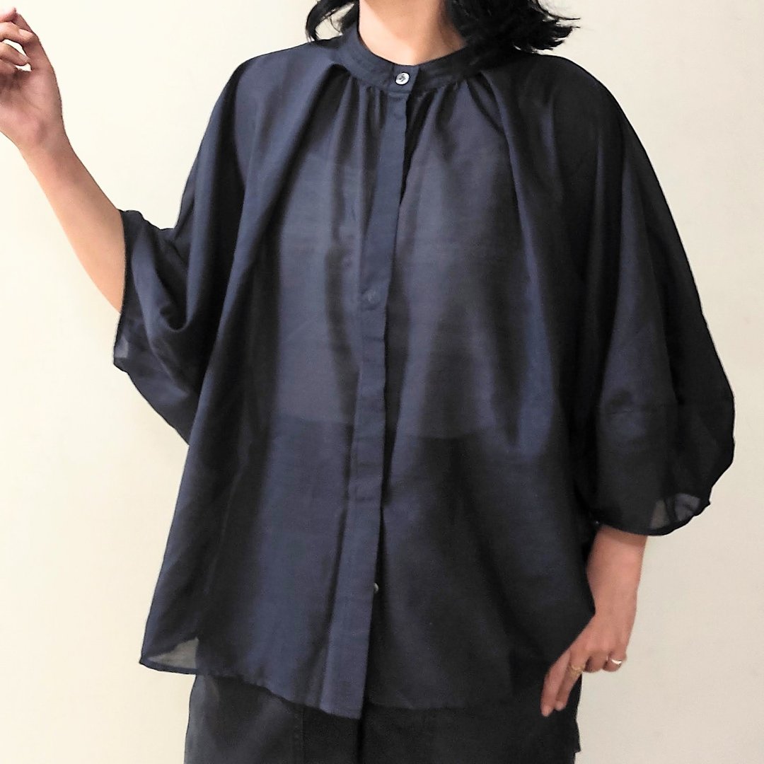 日本制 蝙蝠袖 朦胧衬衫 夏季罩衫 轻柔布料 海军蓝 - 女装衬衫 - 棉．麻 黑色