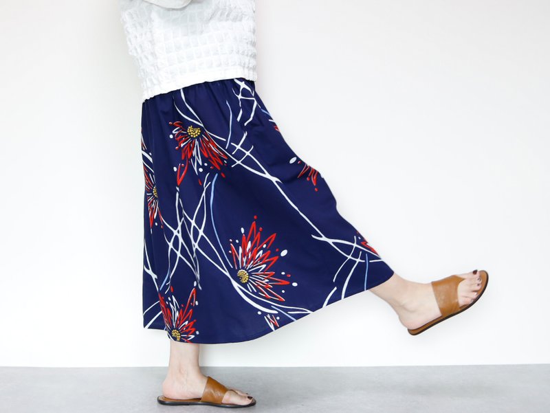 YUKATA SKIRT - 浴衣布料制成的长版伞裙 - 返乡或参加夏日祭典皆适宜 - 裙子 - 棉．麻 蓝色