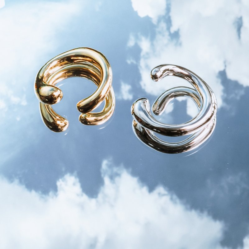 【岁末 7 折】Sculpture 纯银无痛耳骨夹 中性耳骨扣イヤーカフ男 - 耳环/耳夹 - 铜/黄铜 银色